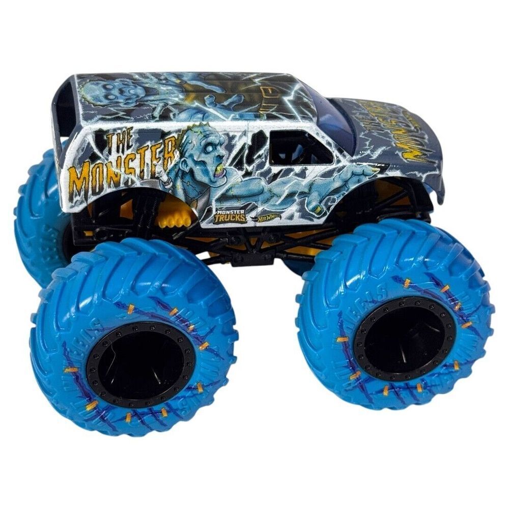 MONSTER Town Hauler ROARIN' RUMBLE Hot Wheels TRUCK